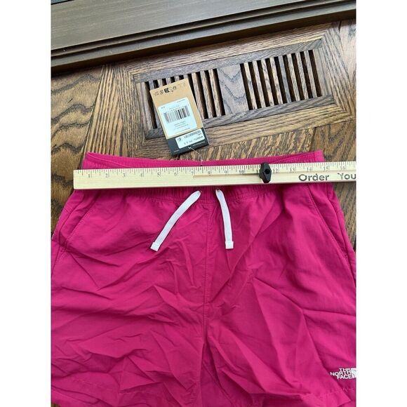 The North Face Men's 5" Action Woven 2.0 Shorts Size SMALL Pink Primrose New - Picture 6 of 6